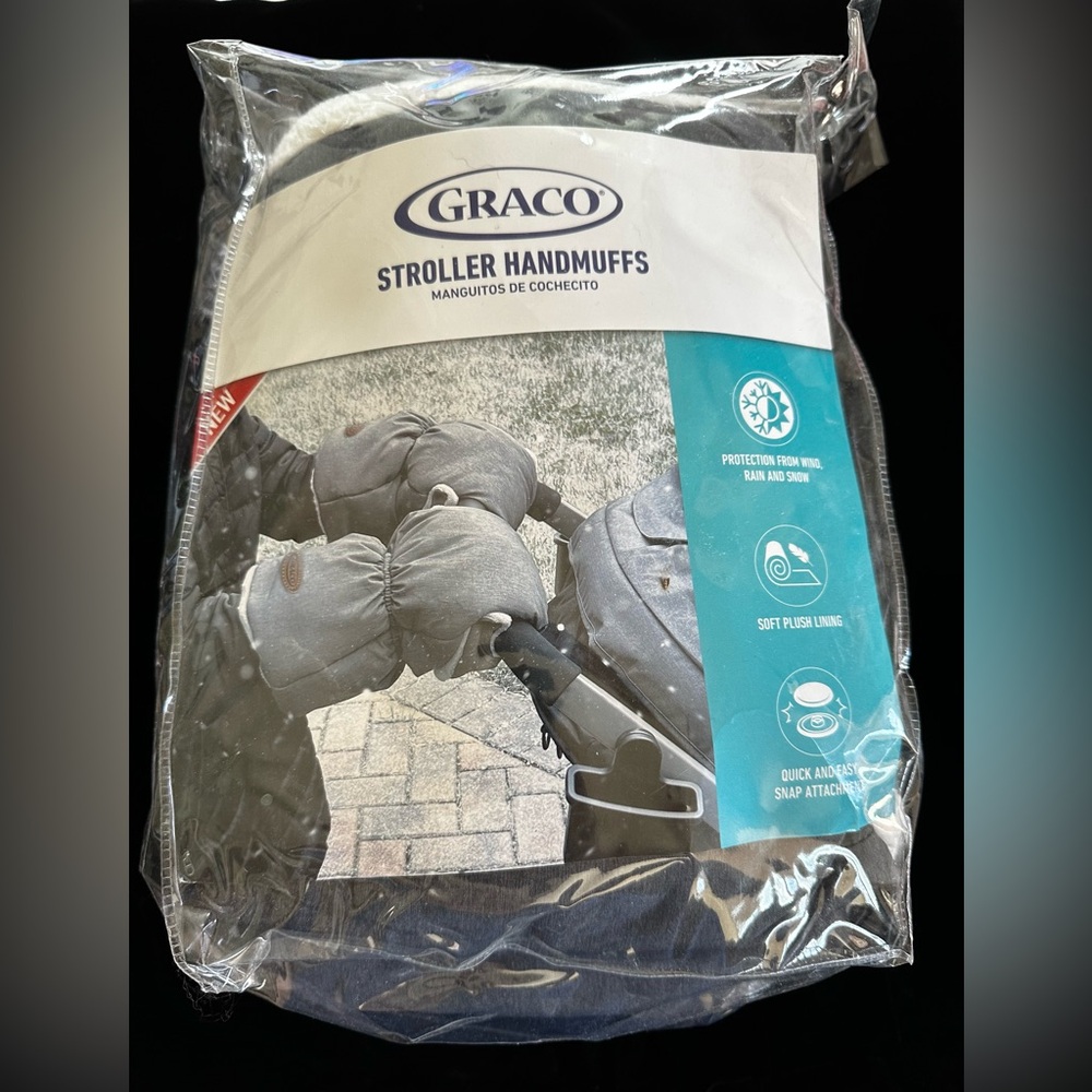 NIB Graco Stroller Handmuffs